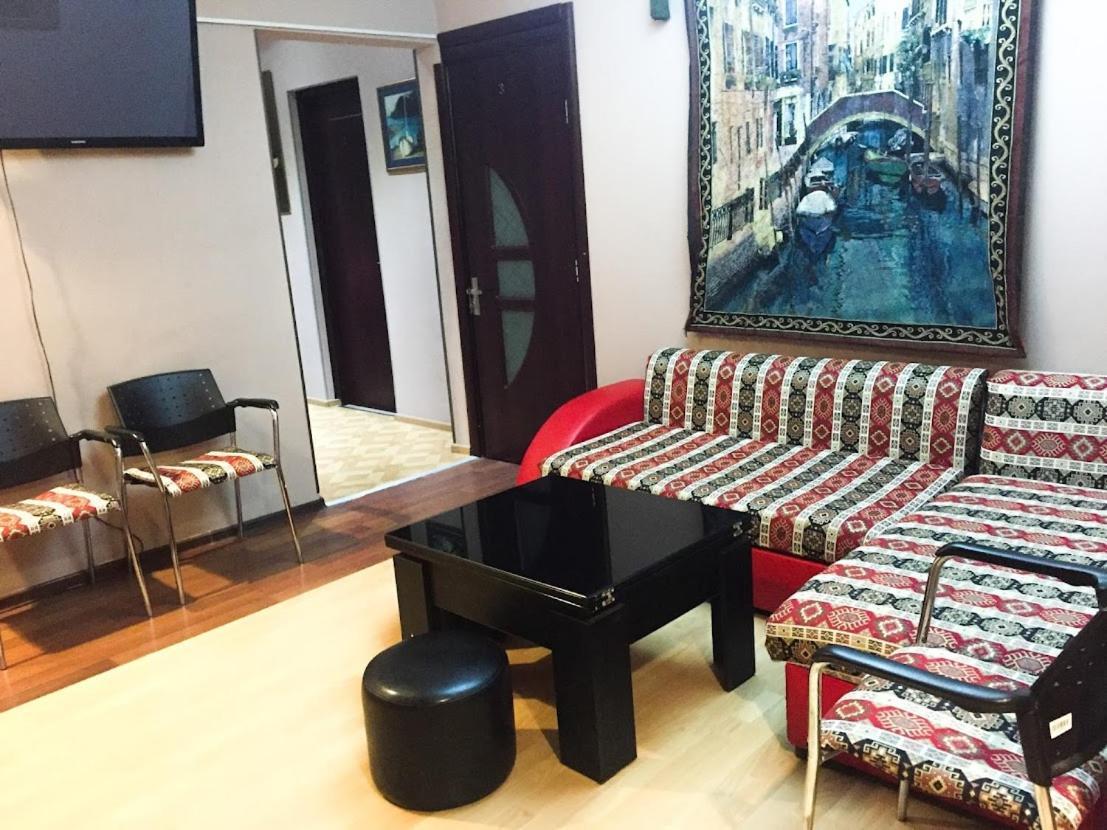 The Sindh House - Indus Aroma Restaurant Tbilisi Hotell Exteriör bild