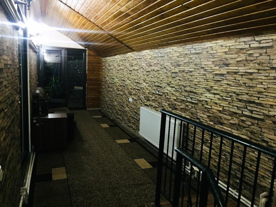 The Sindh House - Indus Aroma Restaurant Tbilisi Hotell Exteriör bild