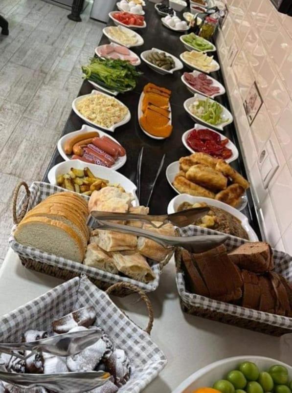 The Sindh House - Indus Aroma Restaurant Tbilisi Hotell Exteriör bild